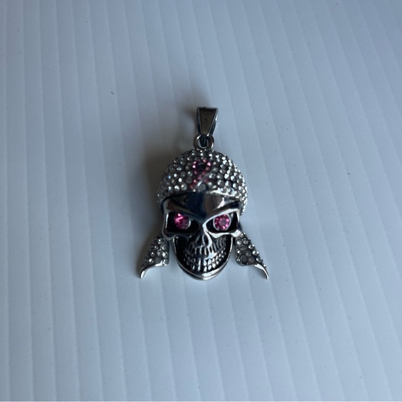 Crystal Blinking Pirate Skull Pendant Gemstone Pink Eyes - Picture 3 of 6